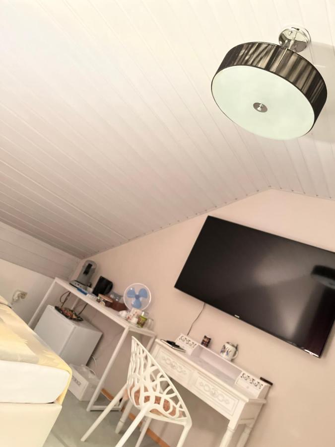 Zimmer Zum Wohlfuehlen Eching  Exterior photo
