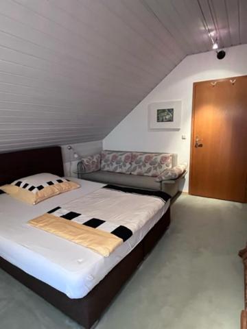 Zimmer Zum Wohlfuehlen Eching  Exterior photo